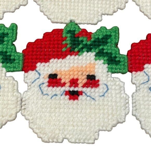 VTG Santa Claus Handmade Plastic Canvas Coasters Napkin Rings Set of 6 - Picture 4 of 11